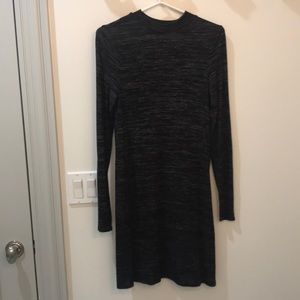 H&M US4 black long sleeve knit dress